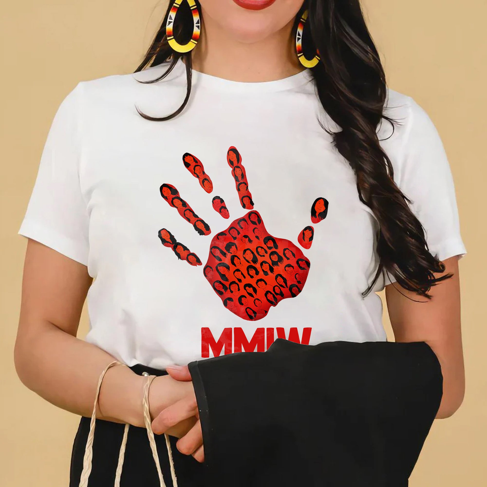 MMIW Red Hand Shines Light On Missing And Murdered Indigenous Women Unisex Hoodie/T-Shirt/Sweatshirt