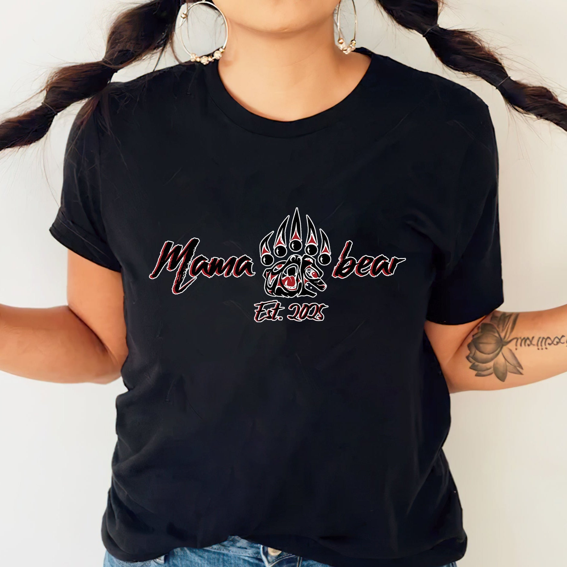 Mama Bear – Established 2005 Claw Design Tee Unisex T-Shirt/T-Shirt V-Neck/Hoodie/Sweatshirt