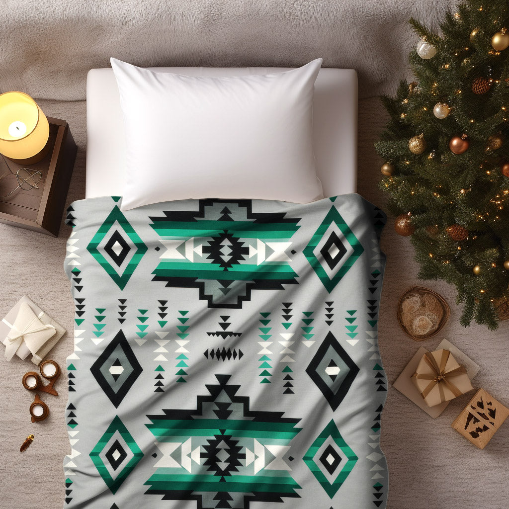 Emerald Horizon Soft And Warm Fleece Blanket