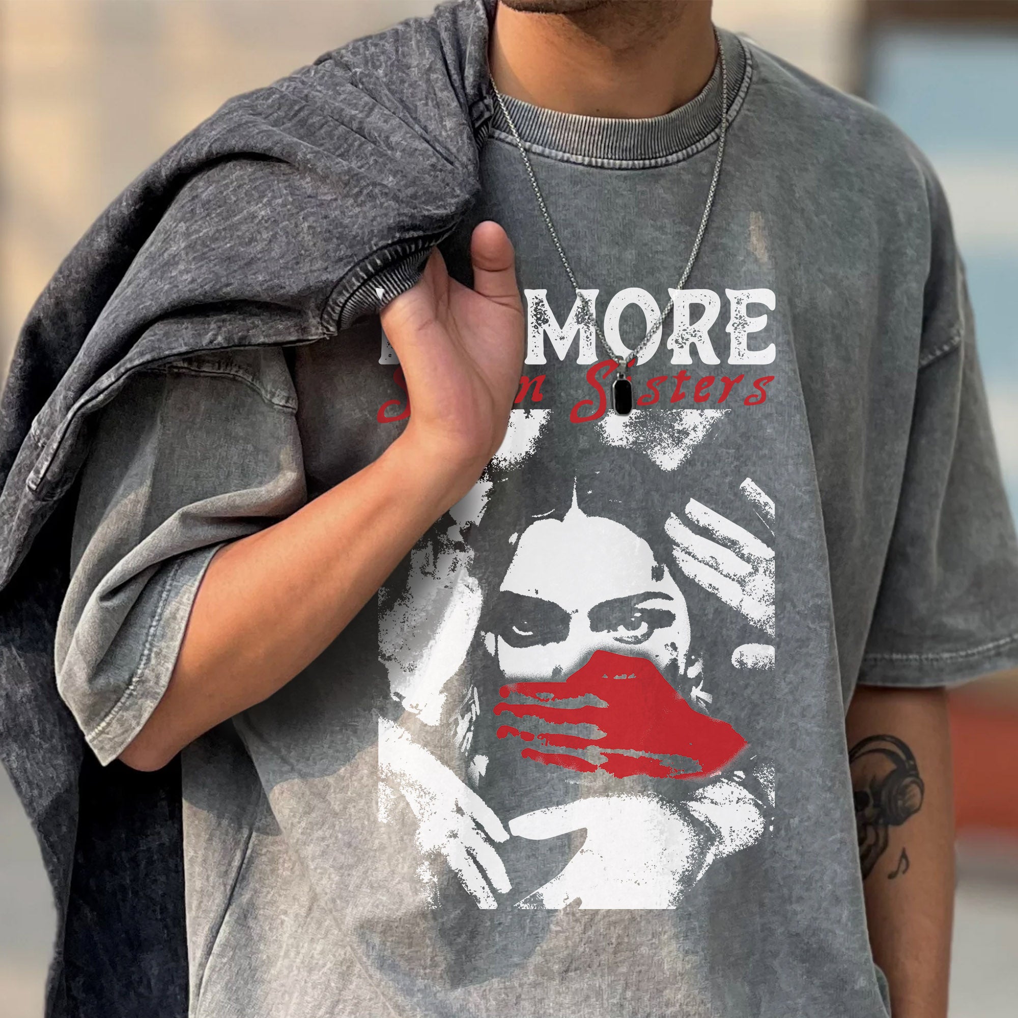 No More Stolen Sisters Red Hand – MMIW Unisex Mineral Washed T-Shirt