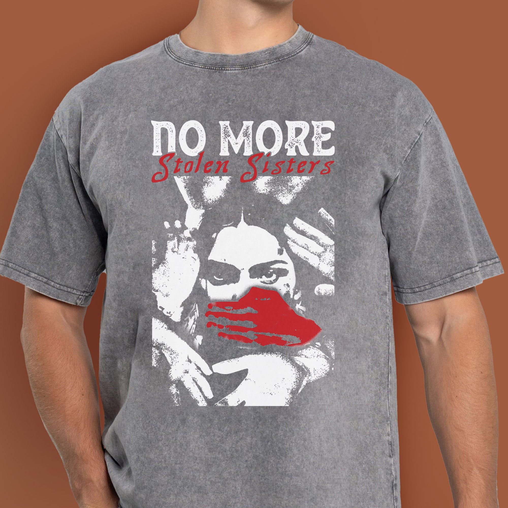 No More Stolen Sisters Red Hand – MMIW Unisex Mineral Washed T-Shirt
