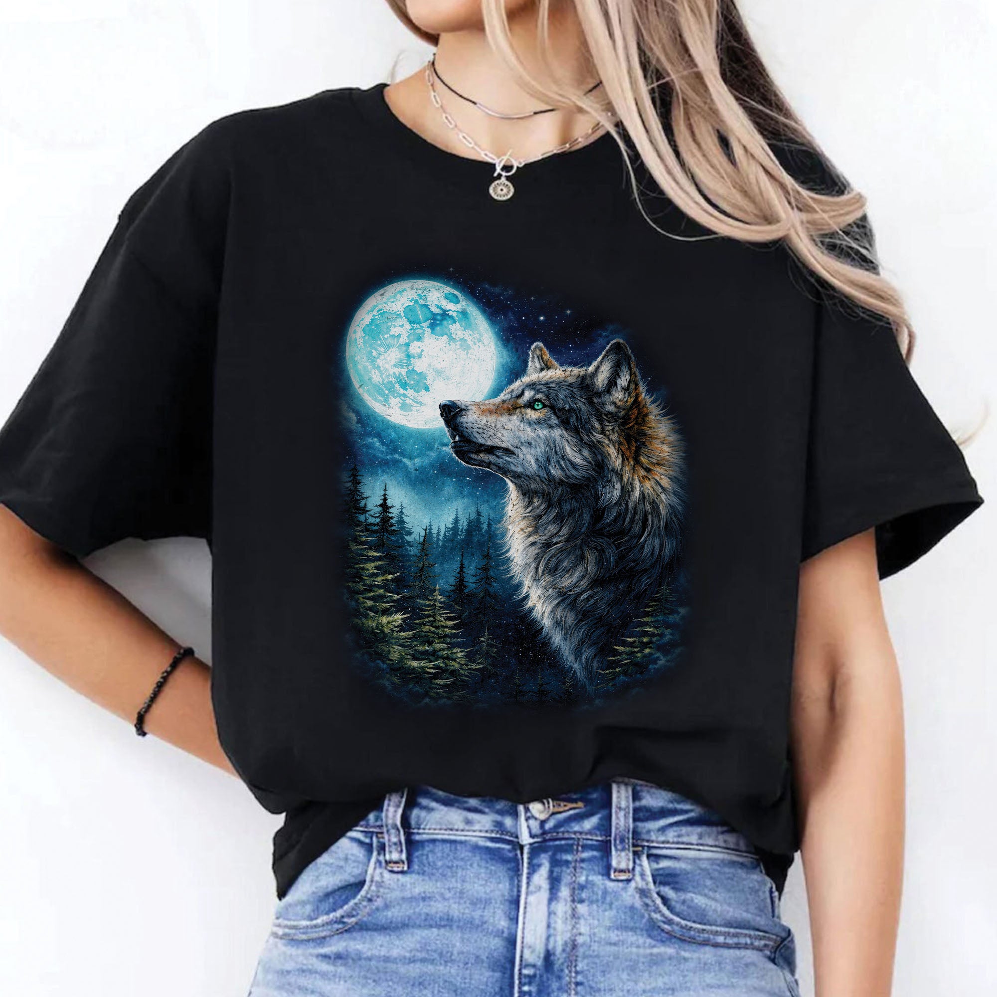 Wolf Howling at Moon Night Forest Art Spirit Animal Design Unisex T-shirt/T-shirt V-Neck/Hoodie/Sweatshirt