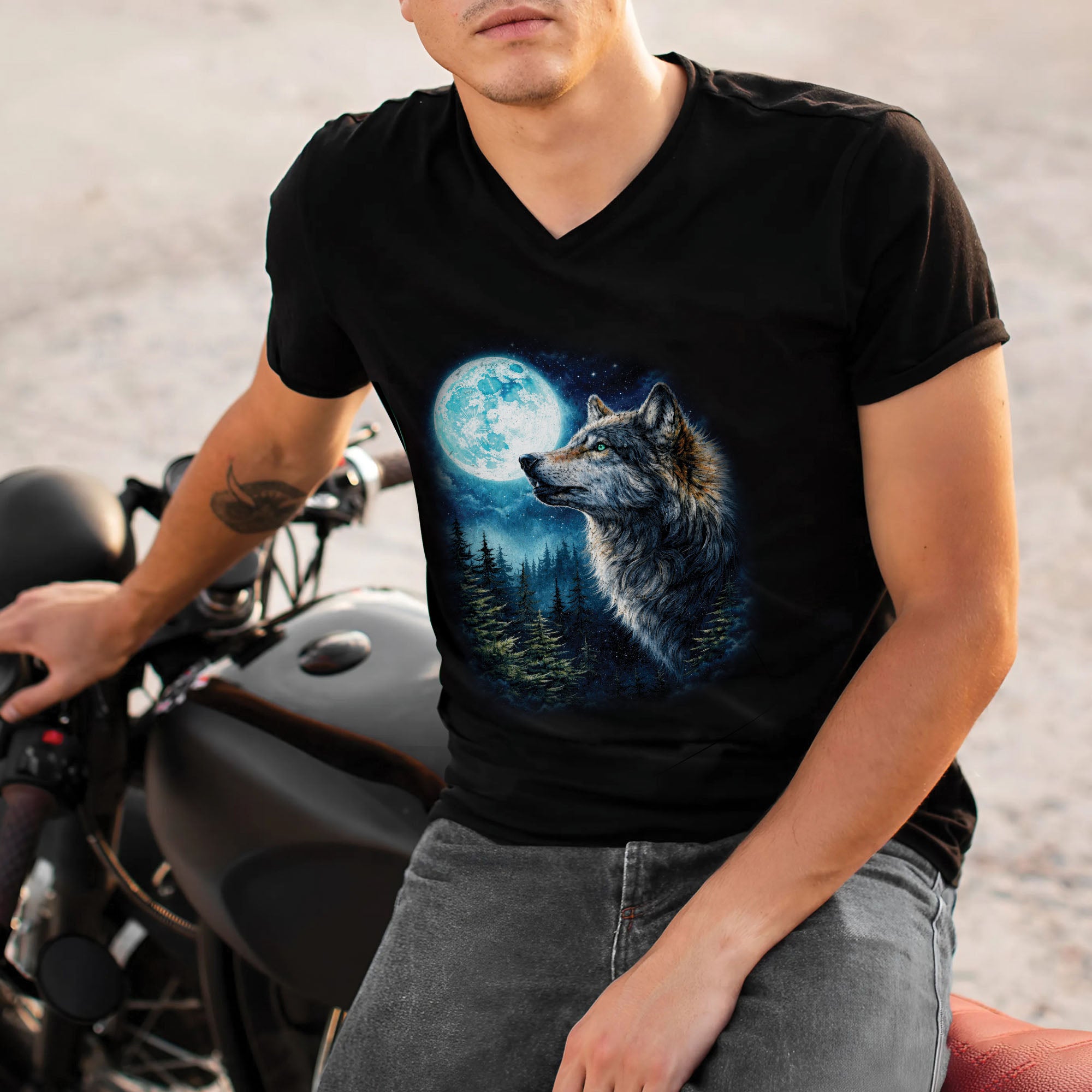 Wolf Howling at Moon Night Forest Art Spirit Animal Design Unisex T-shirt/T-shirt V-Neck/Hoodie/Sweatshirt