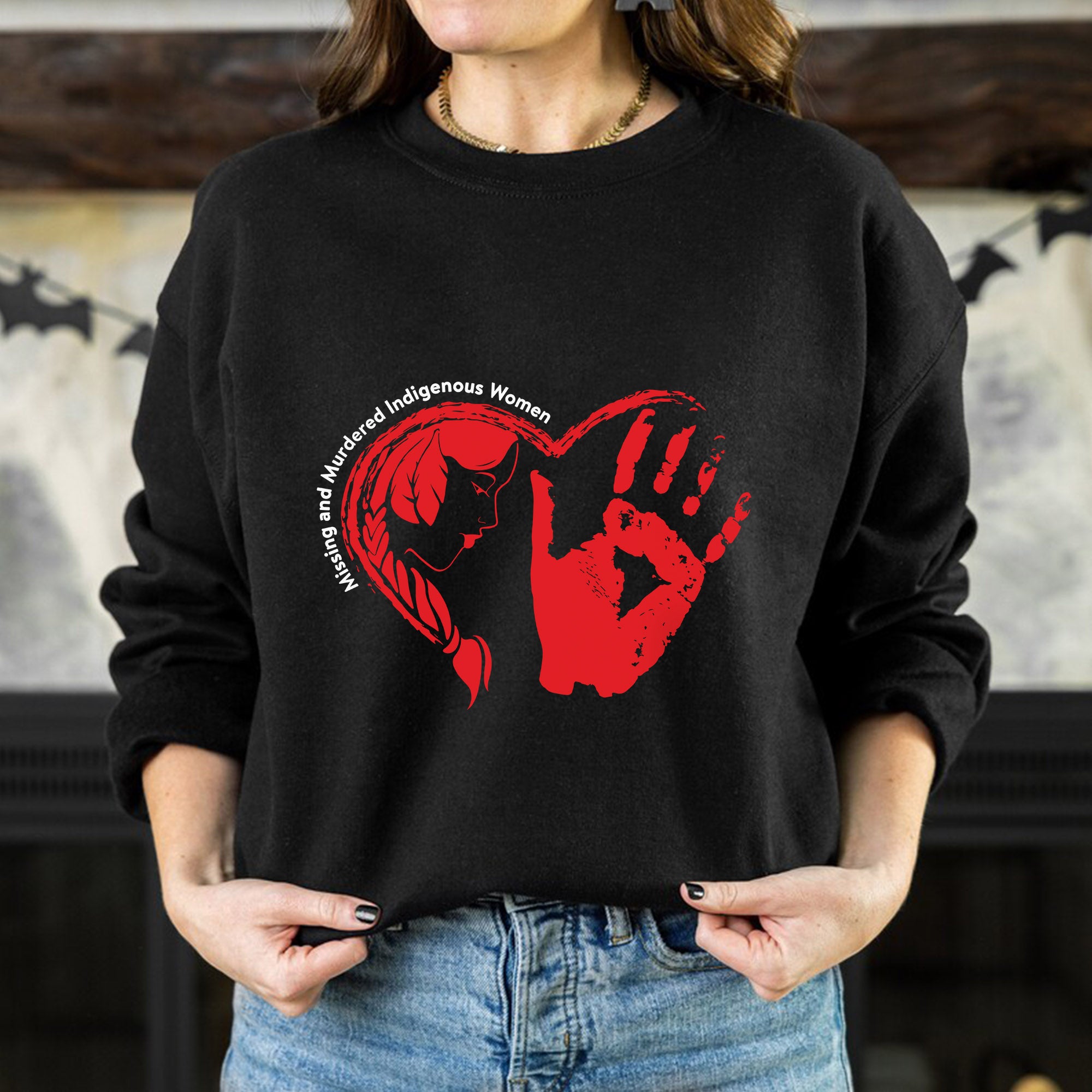 Heart Red Hand Missing and Murdered Indigenous Women Awareness Unisex T-shirt/T-shirt V-Neck/Hoodie/Sweatshirt