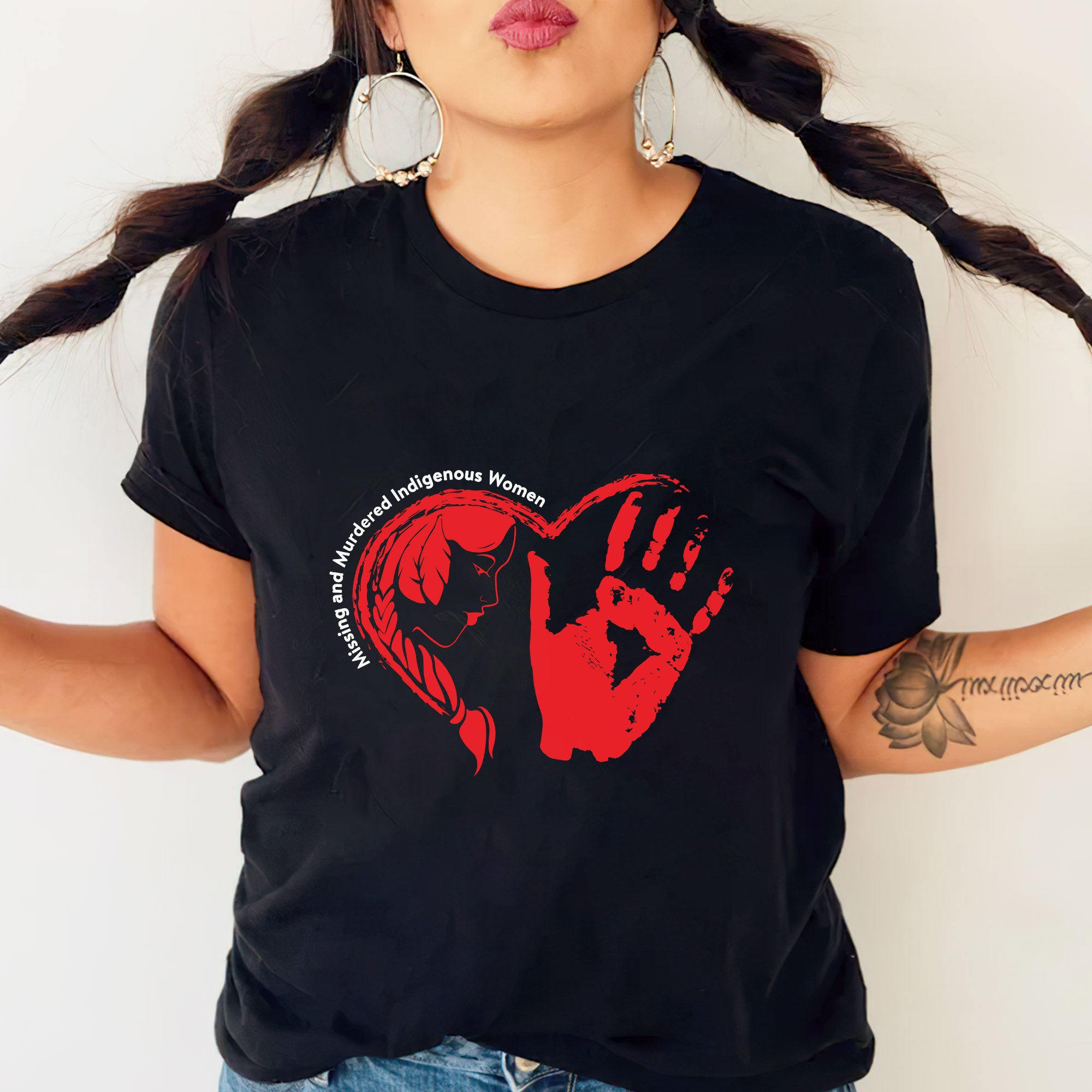 Heart Red Hand Missing and Murdered Indigenous Women Awareness Unisex T-shirt/T-shirt V-Neck/Hoodie/Sweatshirt