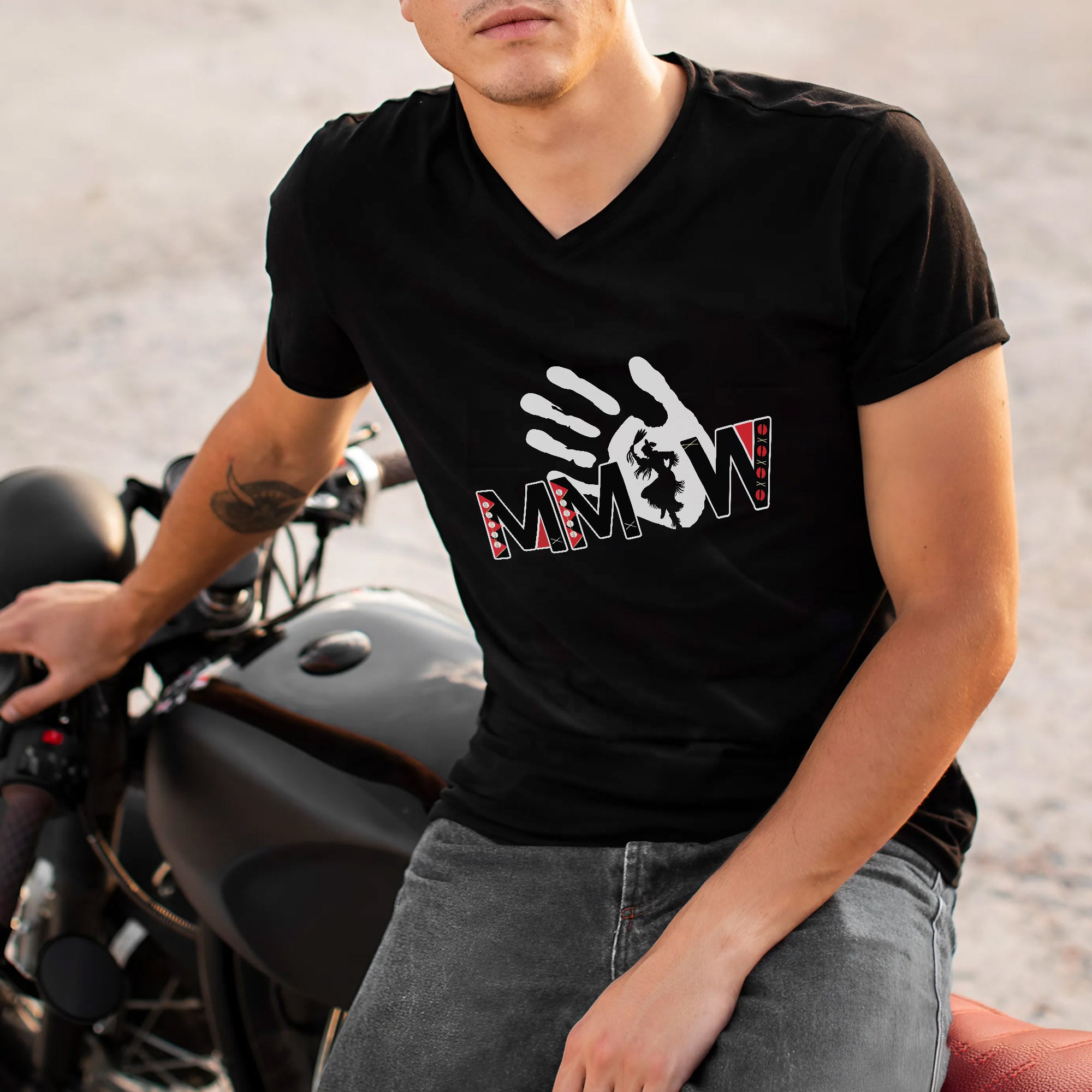 MMIW Red Handprint Awareness - Support Missing Indigenous Women Unisex T-shirt/T-shirt V-Neck/Hoodie/Sweatshirt
