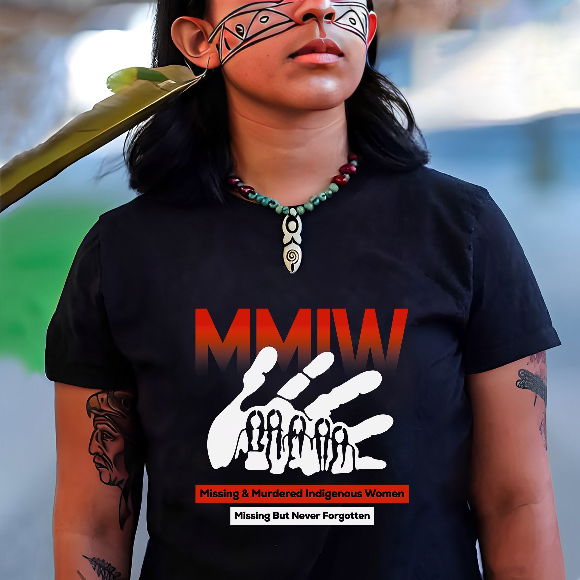 MMIW Missing & Murdered Indigenous Women Missing But Never Forgotten Unisex T-shirt/T-shirt V-Neck/Hoodie/Sweatshirt